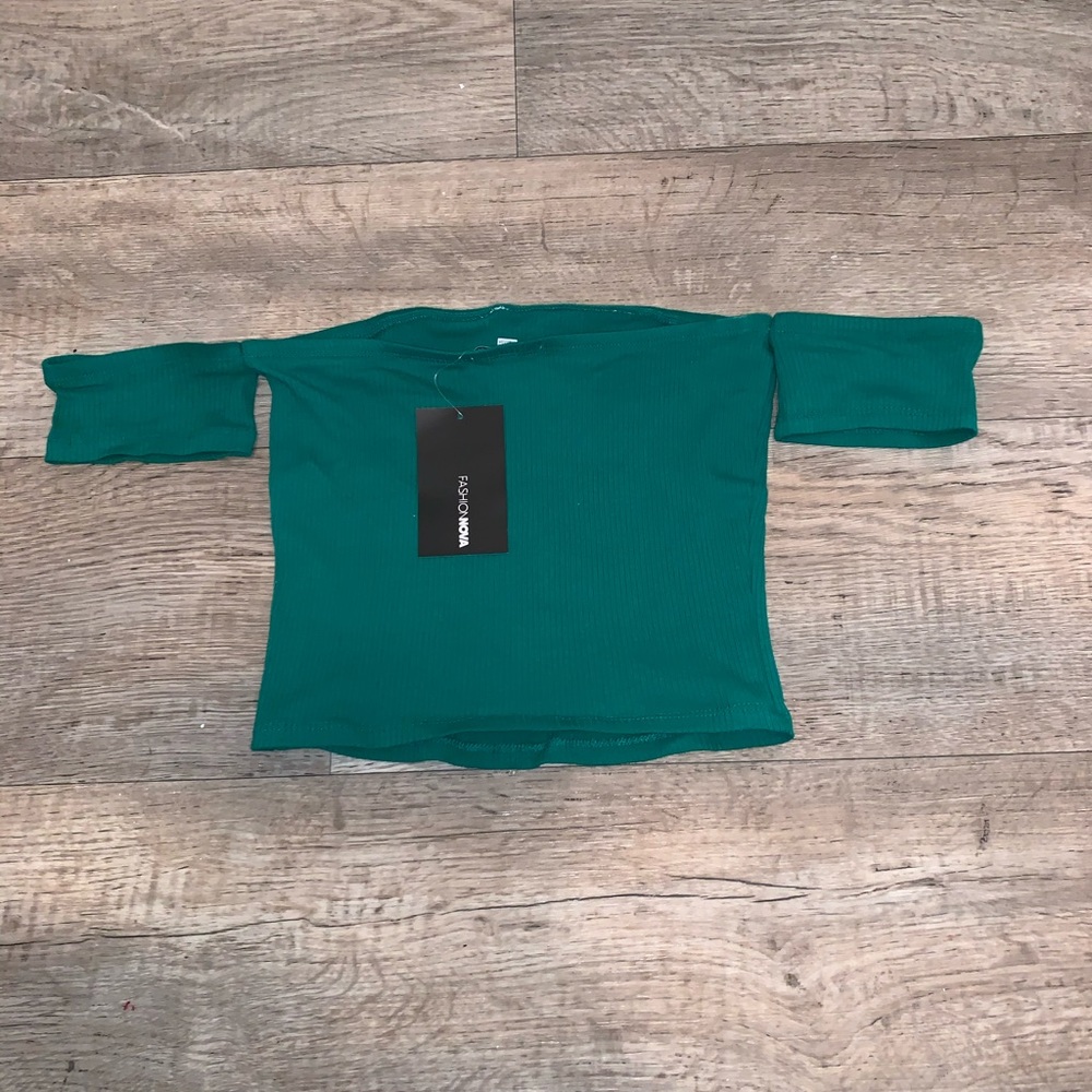 Fashion nova crop top